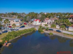 HISTORIC DISTRICT ~ Walk Everywhere ~ Free Parking!