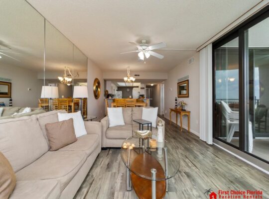 Stunning Ocean Views: Seventh-Floor Beach Condo!