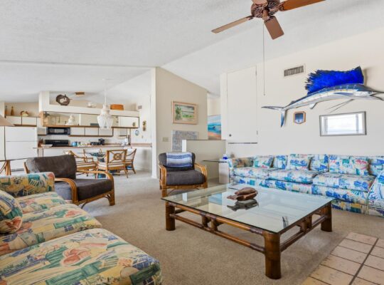 Oceanfront Penthouse ~ Incredible Views ~ Pet Friendly