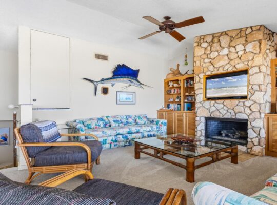 Oceanfront Penthouse ~ Incredible Views ~ Pet Friendly