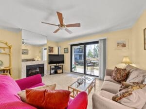 Seawinds Townhome ~ Excellent Location ~ Steps to the Beach!
