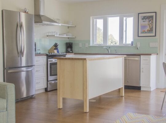 Newer Home with Screened Balcony ~ Pet Friendly ~ Steps to the Ocean!