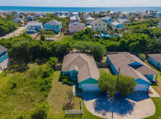Modern Beach Retreat ~ Close to the Beach!