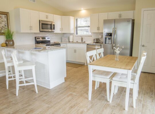 Ocean View Villa ~ Fenced Yard ~ Pet Friendly ~ Steps to the Beach!!!