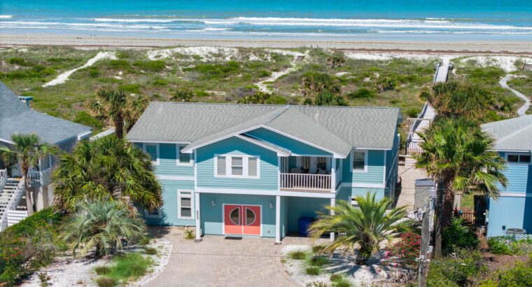 Spacious Oceanfront Pool Home!