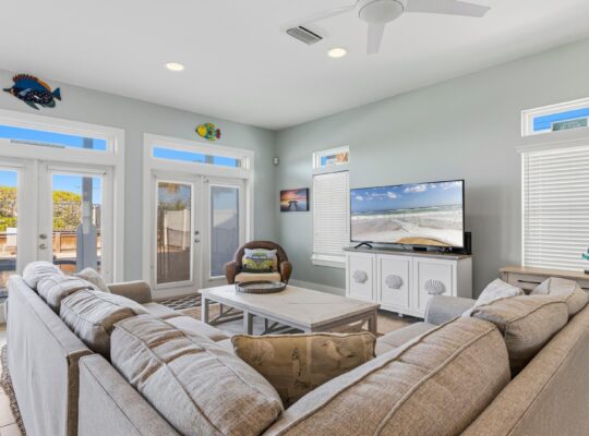 Spacious Oceanfront Pool Home!