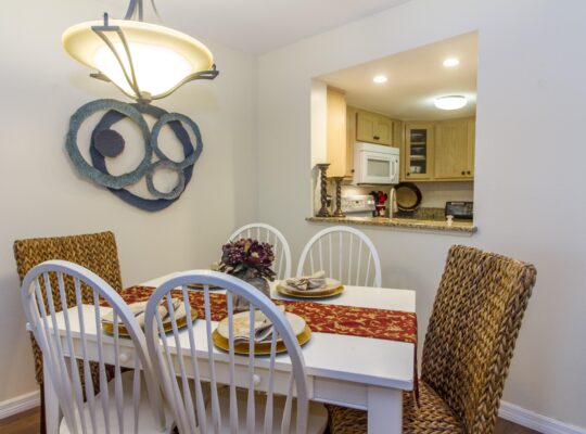 Beautiful Top Floor (Elevator Building) Ocean View Condo – Excellent Location!