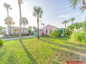 Cute Beach Cottage ~ Steps to Pier Park and the Beach ~ Great Value!