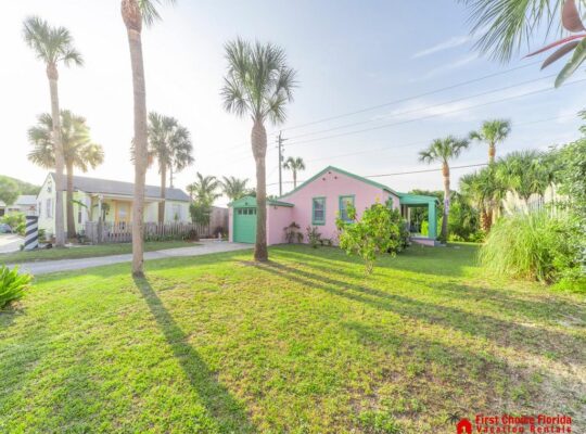 Cute Beach Cottage ~ Steps to Pier Park and the Beach ~ Great Value!