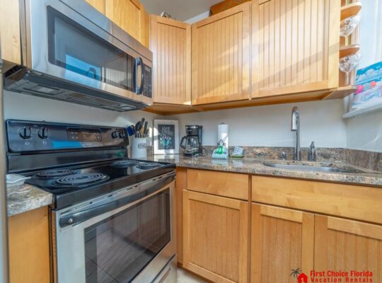 Cute Beach Cottage ~ Steps to Pier Park and the Beach ~ Great Value!