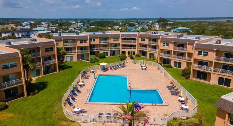 Direct Oceanfront, Large Private Sun Deck, Great Price!