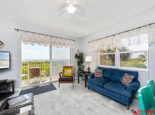 Direct Oceanfront, Large Private Sun Deck, Great Price!
