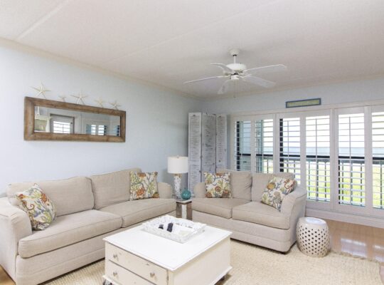 Oceanfront Condo ~ Steps from the Beach and Restaurants!