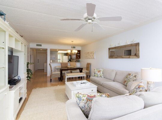 Oceanfront Condo ~ Steps from the Beach and Restaurants!