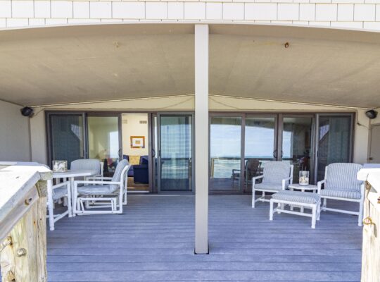 Beautiful Oceanfront Penthouse ~ Incredible Views ~ Pool