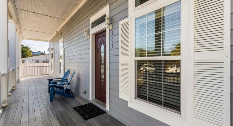 Great Beach Location ~ Pool ~ Professionally Decorated ~ Steps to the Beach!