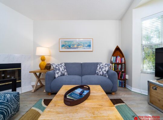 Great Beach Location ~ Pet Friendly ~ Steps to the Beach!