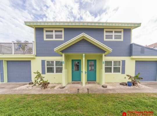 Beachy Townhome ~ Pet Friendly ~ Steps to the Beach!!!
