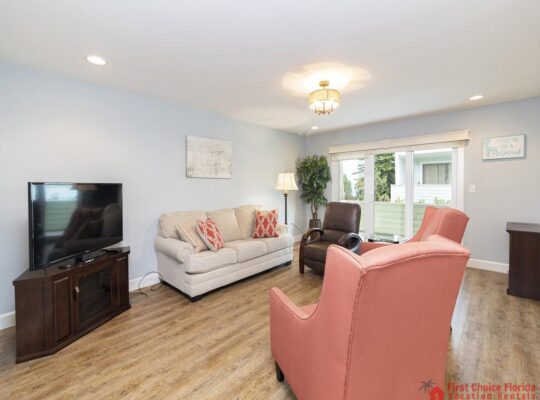 Spacious Townhome on the Beach ~ Pool ~ Beach Boardwalk