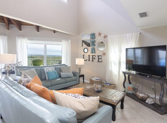 Vilano Beach ~ Oceanfront Home ~ Private Walkover!