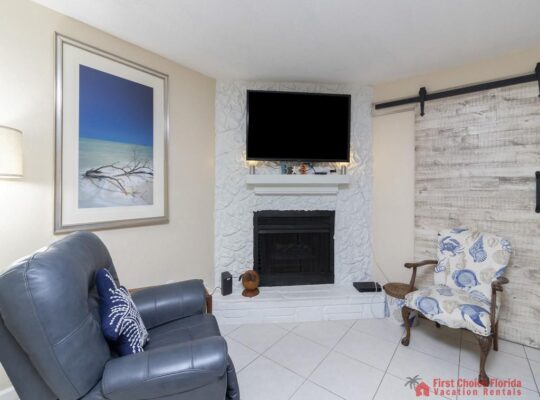 Spacious Townhome ~ Pet Friendly ~ Great Beach Location!