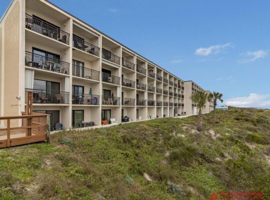 Spectacular Oceanfront Views ~ Olympic Sized Heated Oceanfront Pool