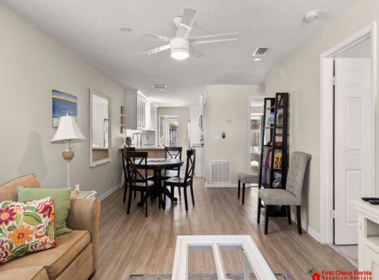 Beautiful 2/2 ~ Pet Friendly ~ Steps to the Beach!
