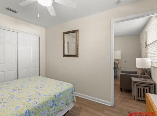 Beautiful 3/2 ~ Pet Friendly ~ Steps to the Beach!