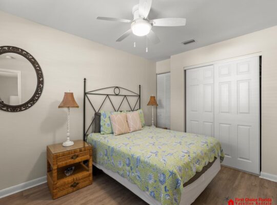 Beautiful 3/2 ~ Pet Friendly ~ Steps to the Beach!