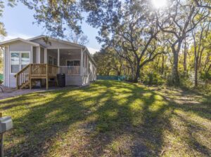 Private Retreat ~ Minutes from Historic Downtown and Beach!