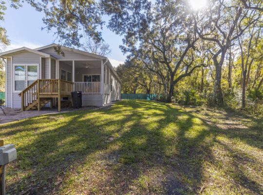Private Retreat ~ Minutes from Historic Downtown and Beach!