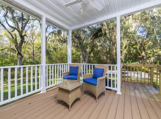 Private Retreat ~ Minutes from Historic Downtown and Beach!