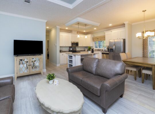 Private Retreat ~ Minutes from Historic Downtown and Beach!