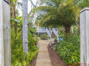 Excellent Location ~ Island Surf Cottage ~ Sleeps 4
