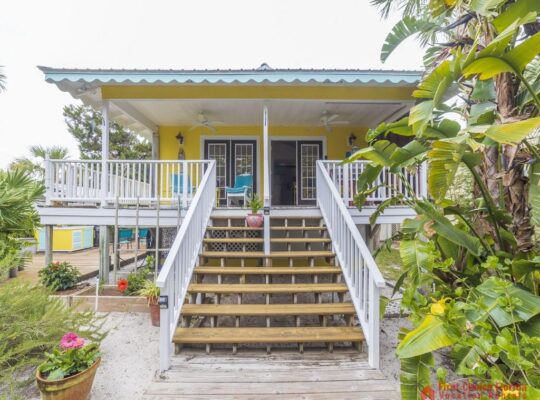 Excellent Location ~ Island Surf Cottage ~ Sleeps 4