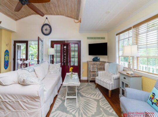 Excellent Location ~ Island Surf Cottage ~ Sleeps 4