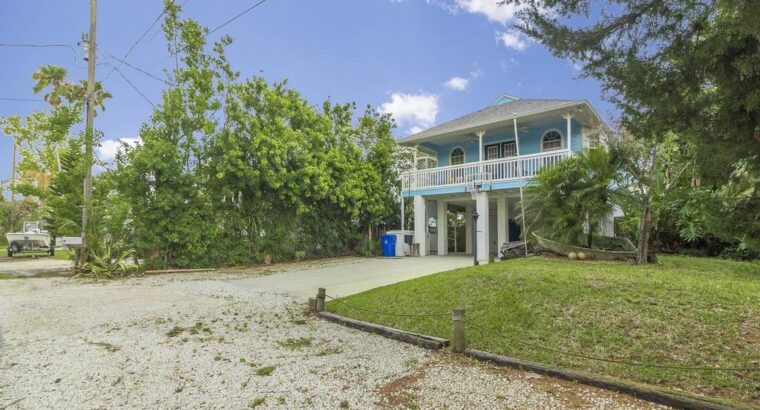 Spacious Beach Home – 2 En-suites – Elevator