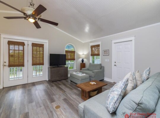 Spacious Beach Home – 2 En-suites – Elevator