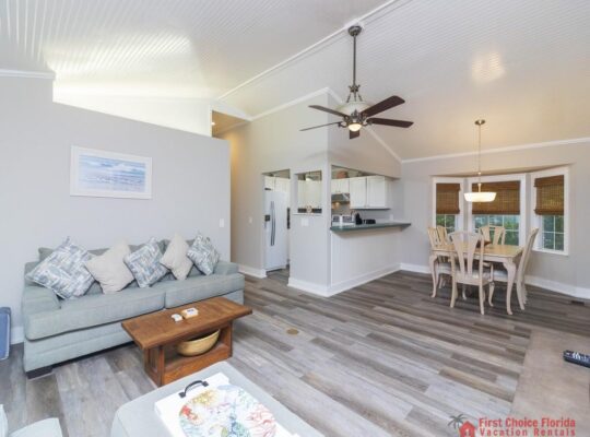 Spacious Beach Home – 2 En-suites – Elevator