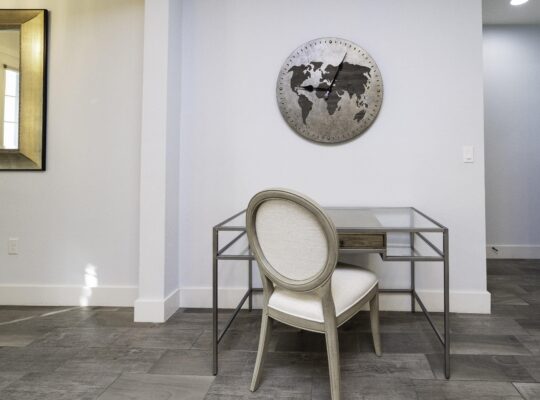Style and Elegance! The serenity of the Beach and Downtown, just minutes away!